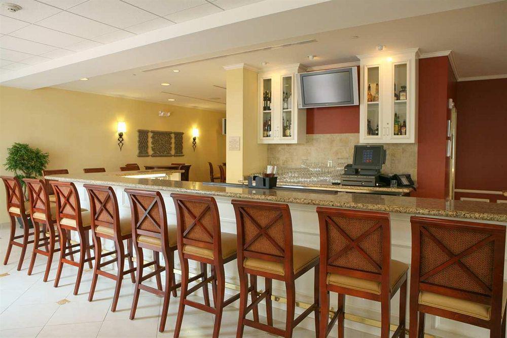 Hilton Garden East 3*