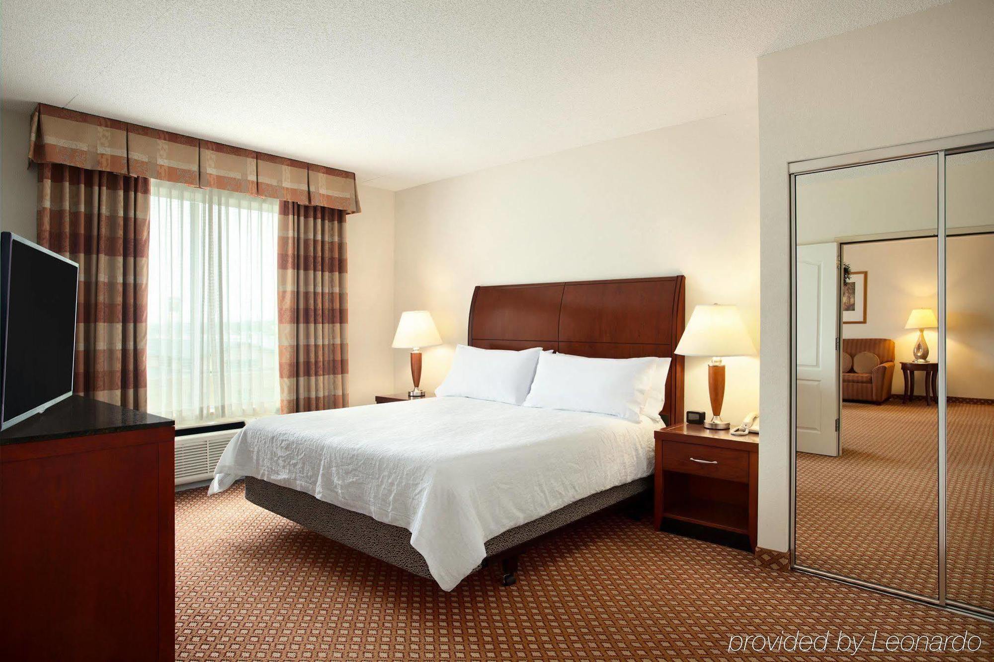 Hilton Garden East 3*
