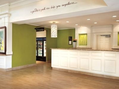 Hilton Garden East Hotel 3*