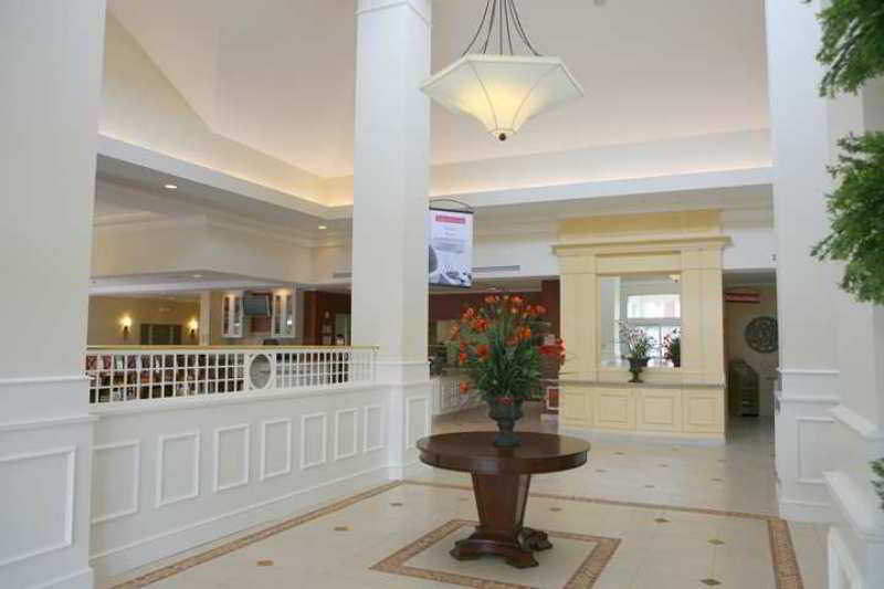 Hilton Garden East 3*